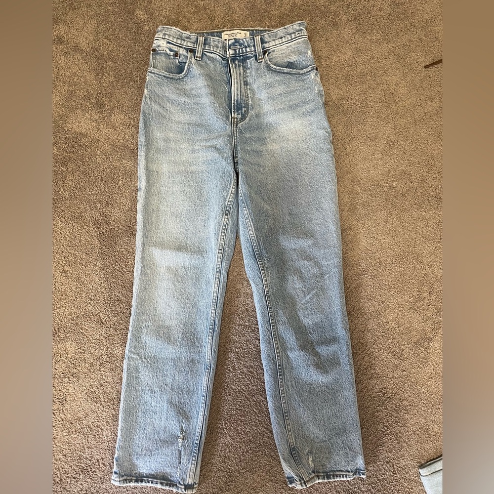 Abercrombie 90’s straight ultra high rise jeans